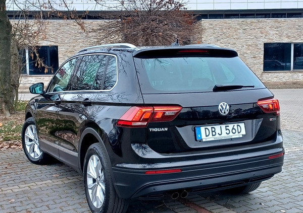 Volkswagen Tiguan cena 97900 przebieg: 153000, rok produkcji 2019 z Gołańcz małe 742